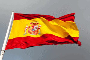 Bandera de España ondeando